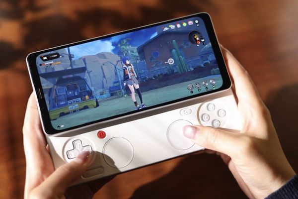 AYANEO Pocket Play: A Gaming Phone That Slides Into Handheld Territory