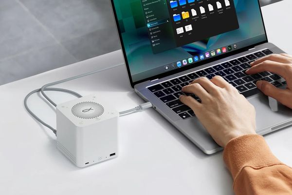 Beelink EX Mate Pro: USB4 v2 Dock with Four M.2 Slots Challenges Peripherals Market