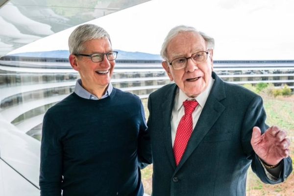 Berkshire Hathaway trims Apple stake as Warren Buffett steps down