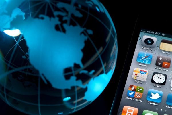 Beyond the Benchmark: A Metrics-Driven Approach to Sustained iOS Performance on Real Devices