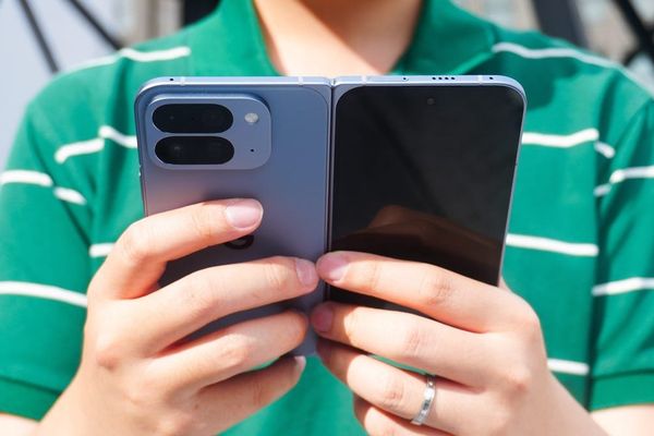 Beyond the Dial: How Google Pixel's AI Features Are Redefining Smartphone Communication