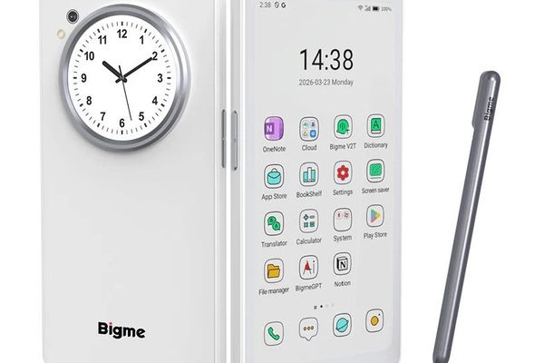 Bigme HiBreak Dual: A Smartphone with E Ink and LCD Screens