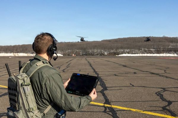 US Army Takes Delivery of Self-Flying Black Hawk Helicopter