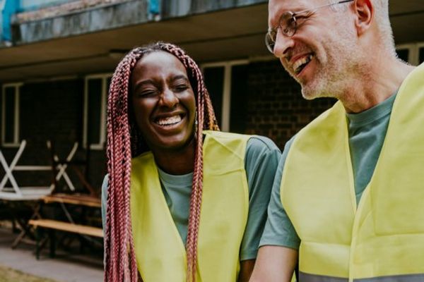 Microsoft Viva Engage for Nonprofits: A Cloud Consultant's Guide to Architecture, Setup, and the Microsoft 365 Lock-In Question