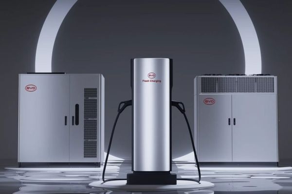 BYD Quietly Hires for Megawatt Charging in Canada, and North America's Speed Ceiling Suddenly Looks Negotiable
