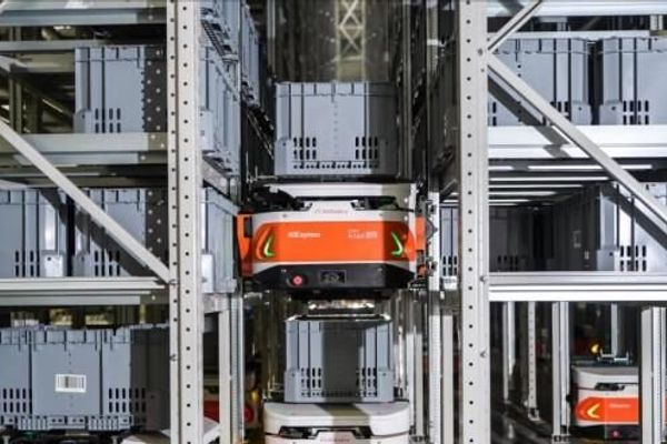 Cainiao's ZeeBot Climbing Robots: Warehouse Innovation or Marketing Hype?