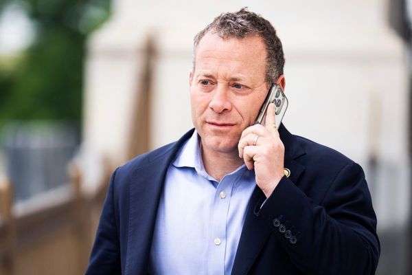 Centrist Democrats Push Softer Constraints on Trump's War Powers in Iran