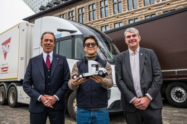 China's E-Trucks Poised to Dominate Europe's Nascent Electric Truck Market