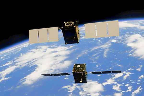 Russian Satellites Perform Fuel‑Intensive Co‑Planar Maneuvers Near ICEYE‑36, Raising Anti‑Satellite Concerns