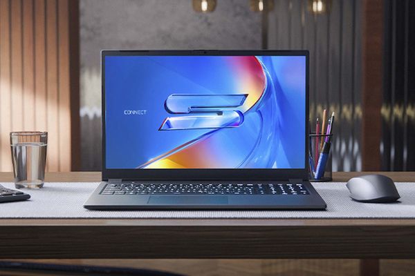 Schenker Connect 15: Business Laptop with Removable Battery and Smart Card Reader