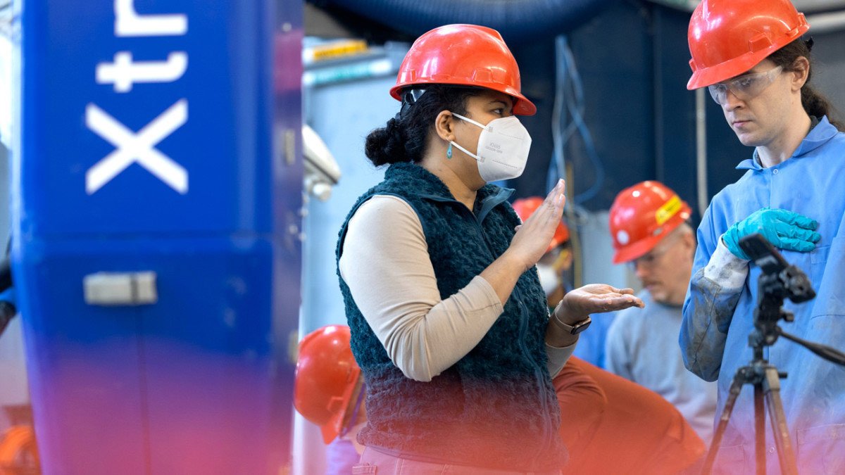 3D printing concrete structures underwater