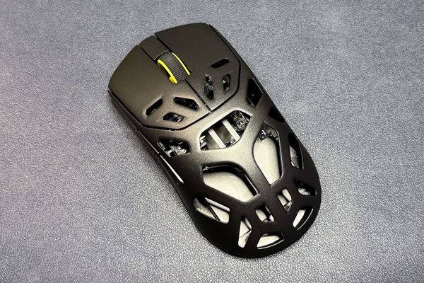 Corsair Sabre v2 Pro Wireless MG Review: Not enough magnesium?