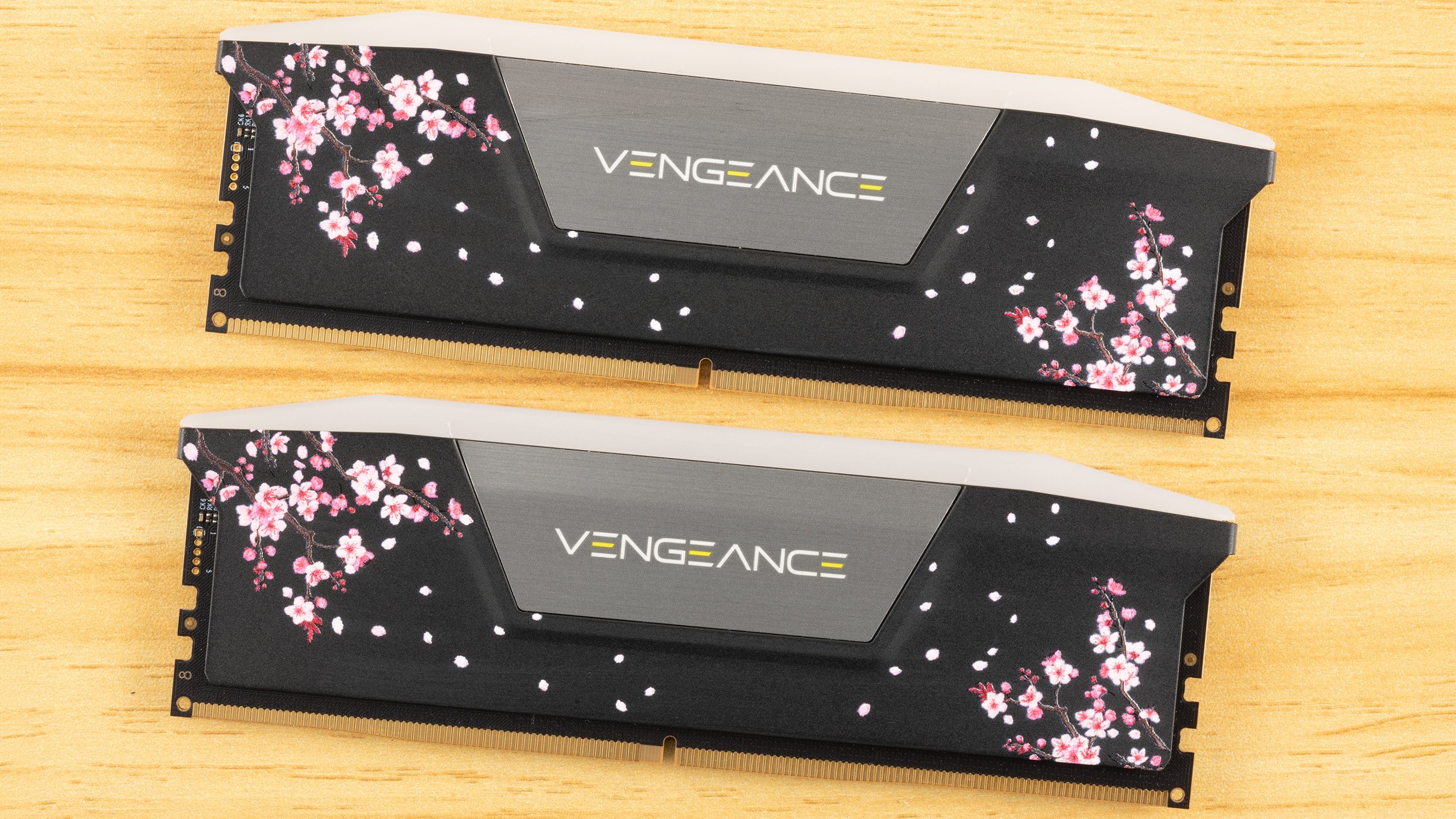 Corsair Vengeance RGB Custom Lab Cherry Blossom DDR5-6000 C36