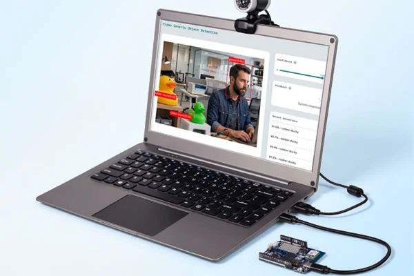 Elecrow CrowView Note 14 – A Portable Laptop‑Style Shell for Arduino, Raspberry Pi and Any HDMI Device