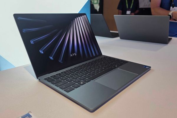 Dell starts XPS 13 sales at $699 as Apple pushes MacBook Neo