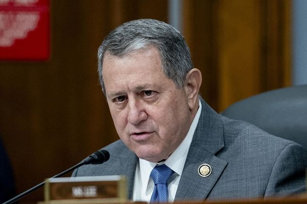 Democrats Propose 2027 Crackdown on AI in Election Ads Amid Rising Concerns