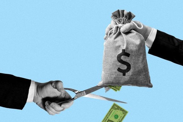 Democratic 2028 Contenders Propose Radical Tax Reform: Massive Cuts for Middle Class, Steep Hikes for Wealthy