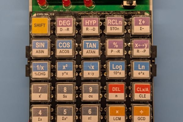 Designing an FPGA Calculator from scratch - Baltazar Studios