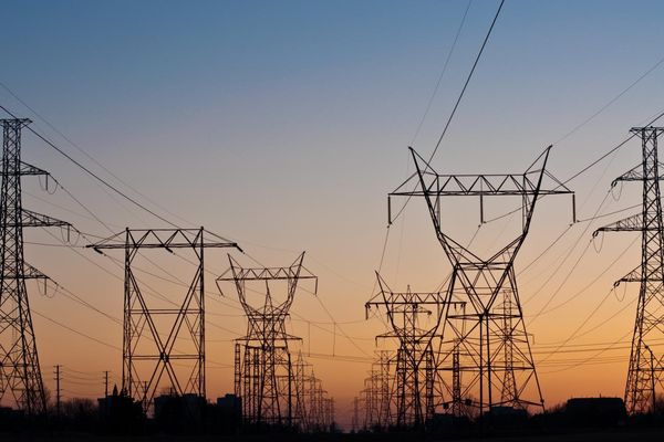 Dutch Power Grid Overload: Over 9,000 Businesses Stuck on Waitlists Despite Billions in Investments