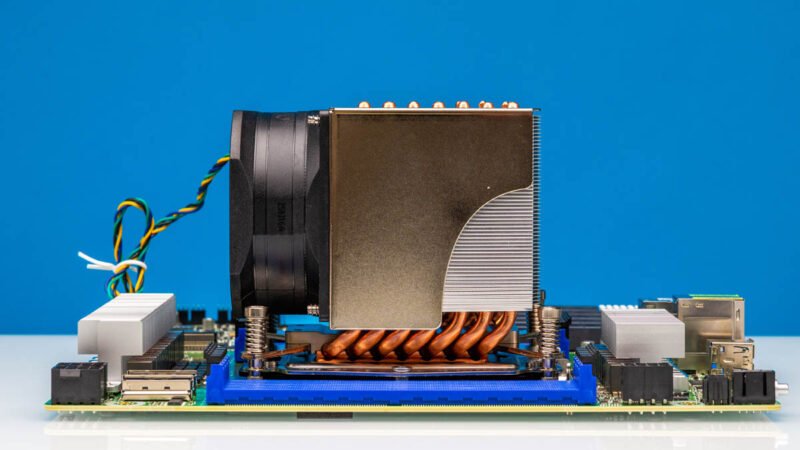 ASRock Rack AMPONED8 2T CM Dynatron W23 6