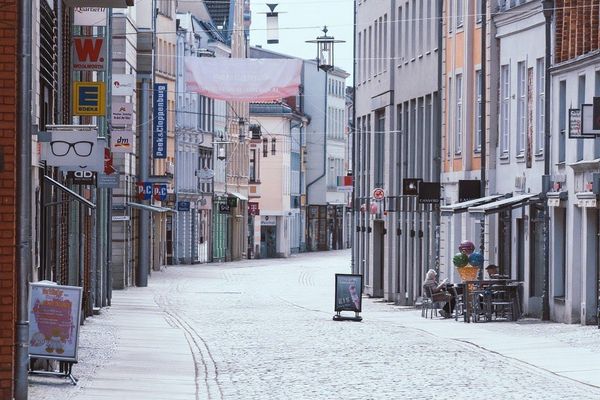 elimination.pictures Emerges: Local AI-Powered Image Editing Promises Speed and Privacy