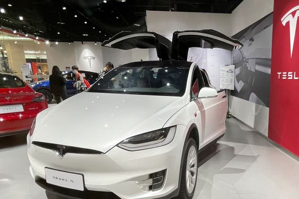 Tesla Ends Model S and X Production to Focus on Optimus Robots