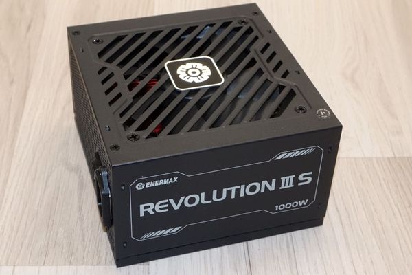 Enermax Revolution III S 1000W Power Supply: Platinum Efficiency with Thermal Limitations