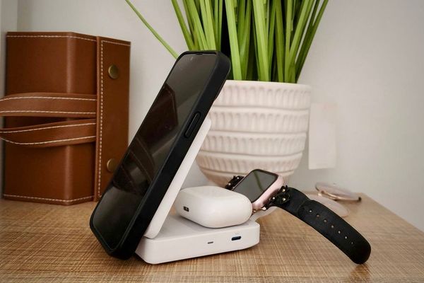 Essential MagSafe Accessories Every iPhone User Needs in Their Daily Tech Arsenal