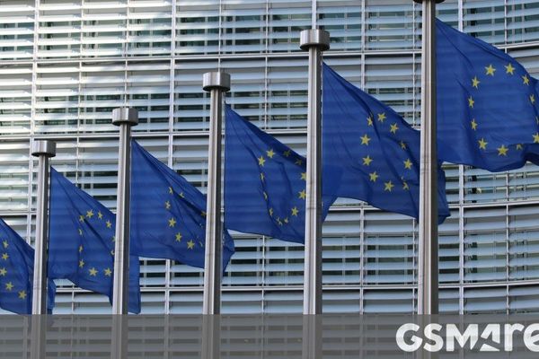 EU Advises Member States Against Chinese Networking Equipment