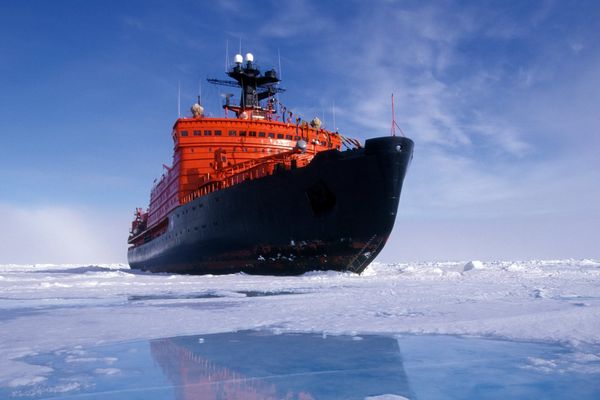 EU’s Polar Connect: Arctic Undersea Cable to Bypass Middle‑East Chokepoints by 2030