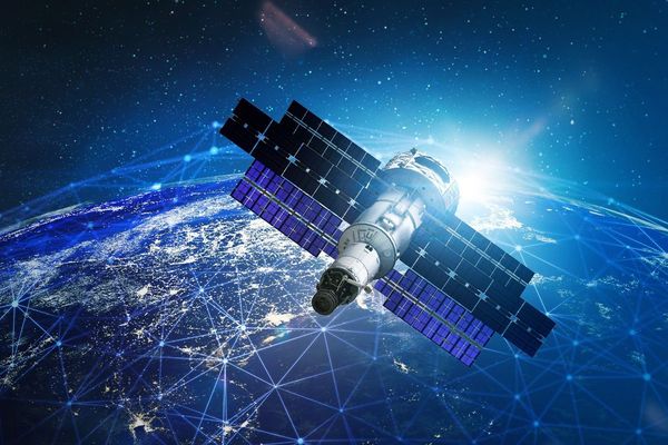 Europe Achieves Record-Breaking Gigabit Data Transfer Between Satellite and Aircraft