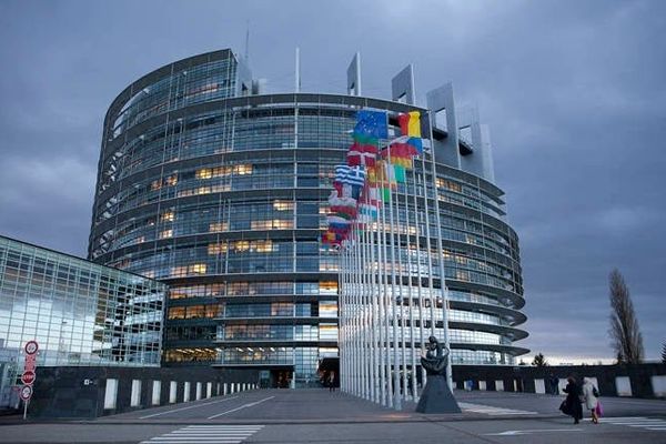 EU Parliament AI Ban Highlights Critical Role of On-Device Processing Hardware