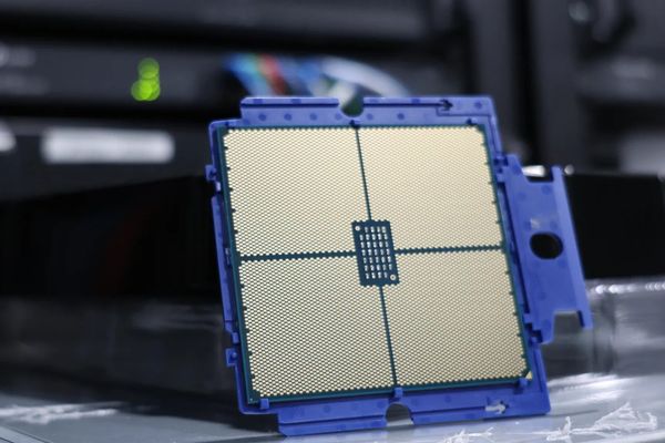 AMD SEV-SNP Performance Impact on EPYC 9005 Turin VMs: Real-World Benchmarks