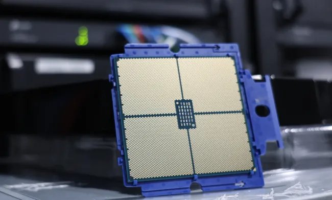 AMD EPYX 9005 Turin Zen 5 processor