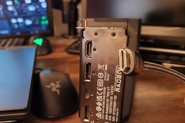 Experimental Out-Of-Tree Code Aims To Provide HDMI 2.1 FRL For AMD Linux Driver