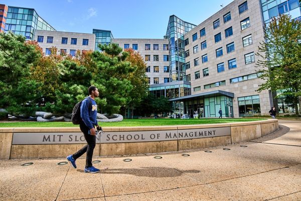 MIT Sloan Claims Top Spot in Financial Times Global MBA Ranking 2026
