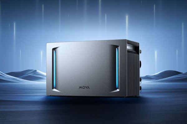 Mova LumeGret A4000 solar system arrives with €300 discount and free smart meter