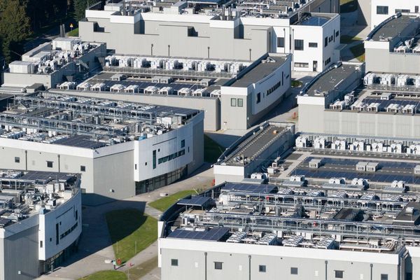 UK datacenter demonstrates 40% AI power reduction on grid demand