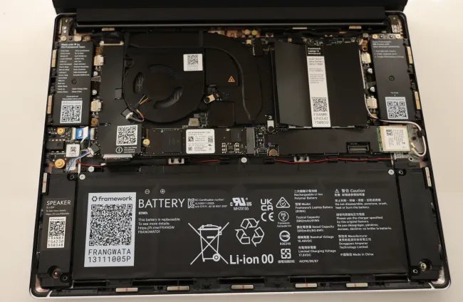 Framework Laptop 13 inside