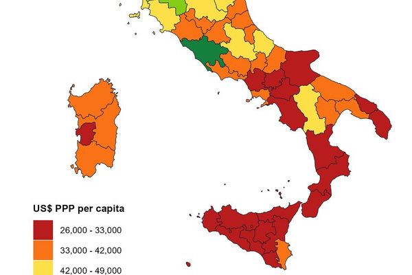 Fully explaining the Italian South-North divergence