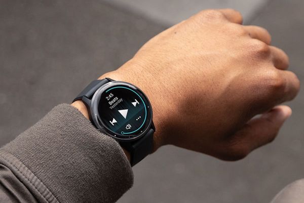 Garmin's Beta Update 17.05 Fixes Annoying Spotify/YouTube Music Playlist Bug on Venu 3 and vivoactive 5