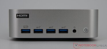Geekom A9 Max - Connections on the front