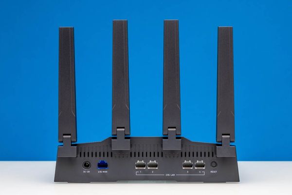 GL.iNet Flint 3 BE9300 WiFi 7 Router Review: OpenWRT Power Meets Cutting-Edge Wireless