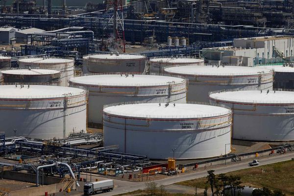 Global oil inventories set to dip below 100 days of demand as Hormuz blockade drags on