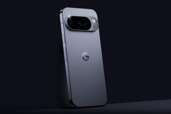 Google Pixel 10 Design Revealed Early: Triple Cameras Hint at Major Photography Upgrade