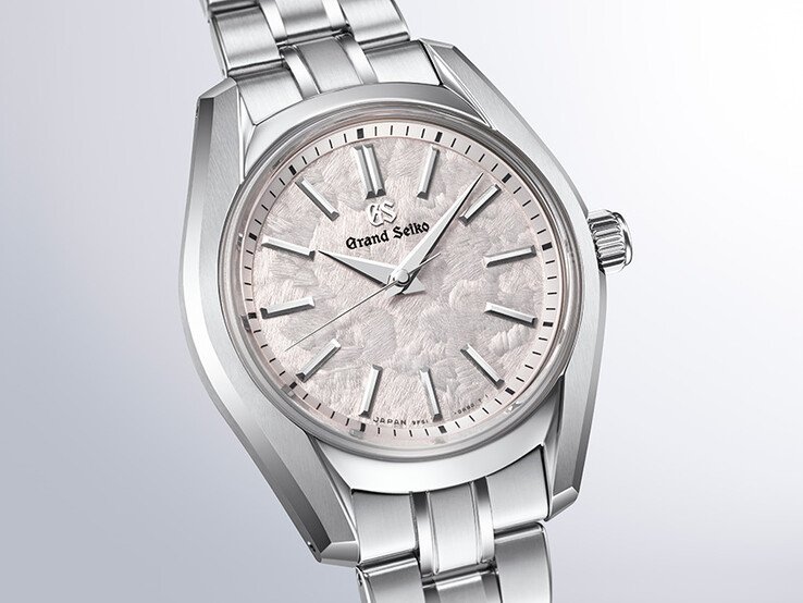 Grand Seiko's new compact watches announced with cherry blossom motifs on dial - Notebookcheck News