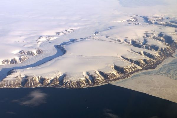 Greenland's Rare Earths: Why the World's Most Coveted Minerals Remain Buried Under Ice