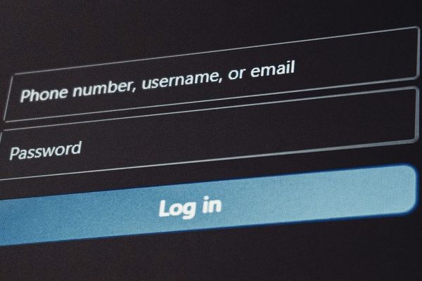 How to Switch from 1Password to Apple Passwords: A Complete Guide
