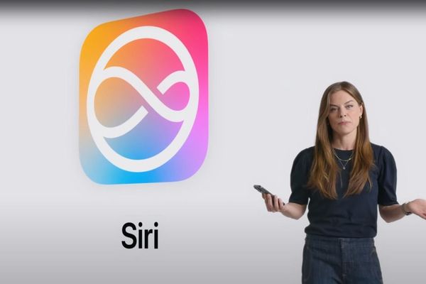 Siri's Auto-Delete Feature: Privacy vs. Context for AI Assistants