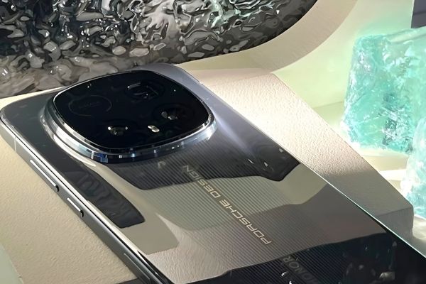 Honor Magic 8 RSR Porsche Design Edition Unveiled: Premium Specs and Camera Focus